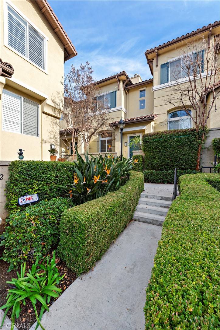 Brea, CA 92821,158 N Brea BLVD