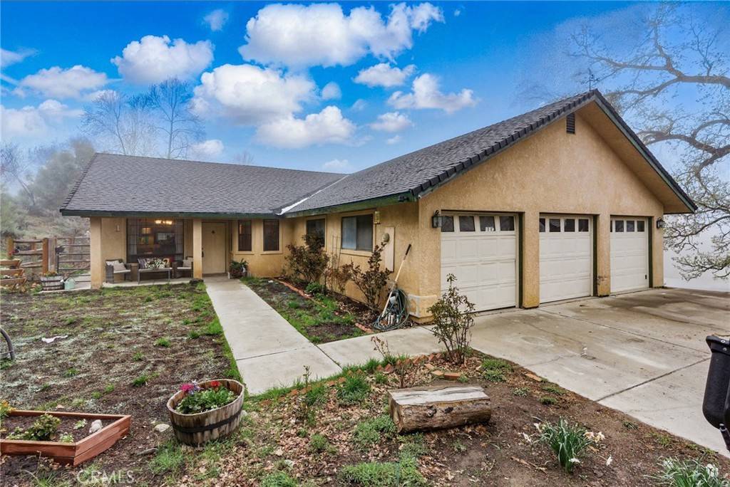 Tehachapi, CA 93561,24980 Sunset WAY
