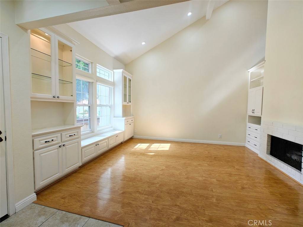 Irvine, CA 92612,19 Georgetown #25