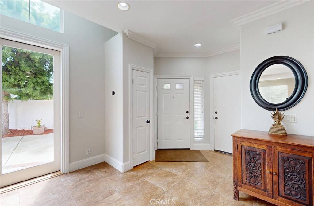 Huntington Beach, CA 92648,18672 Park Meadow LN