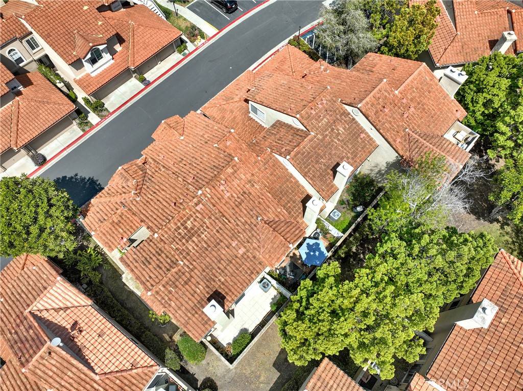 San Diego, CA 92130,3860 Creststone PL