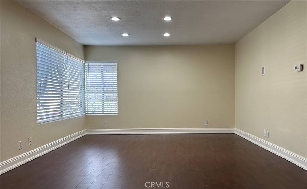 Irvine, CA 92614,122 Clearbrook