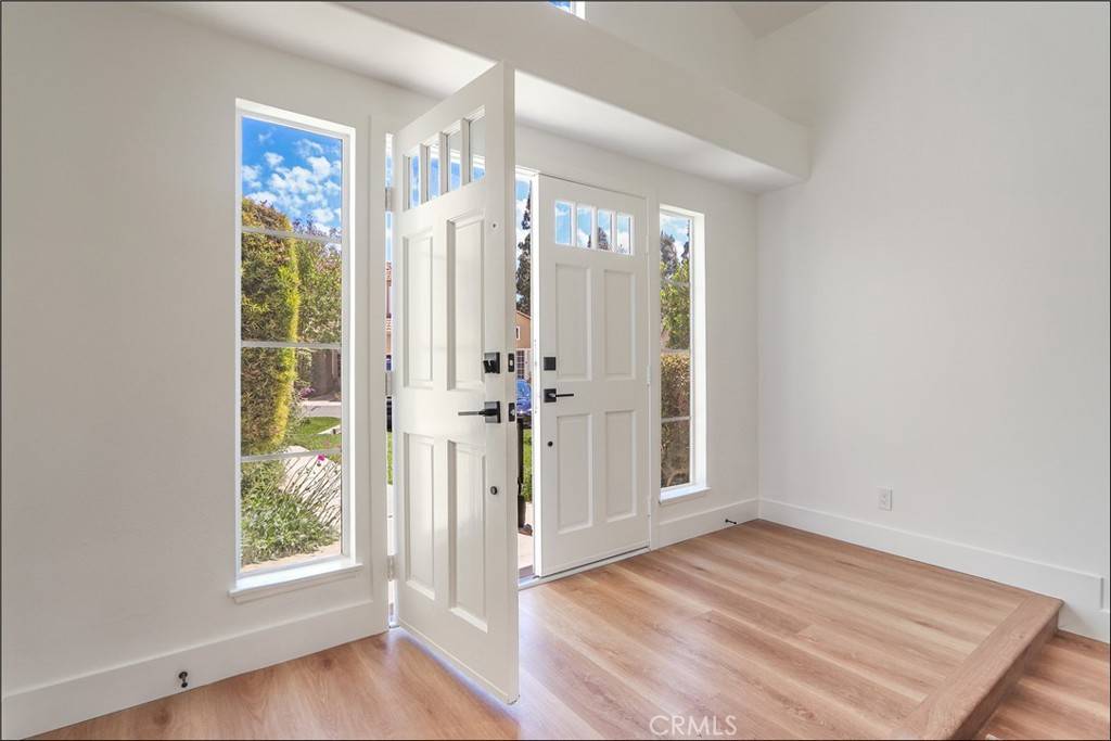 Aliso Viejo, CA 92656,25 Medici
