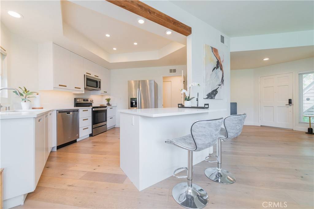 Irvine, CA 92603,2 Highland #1