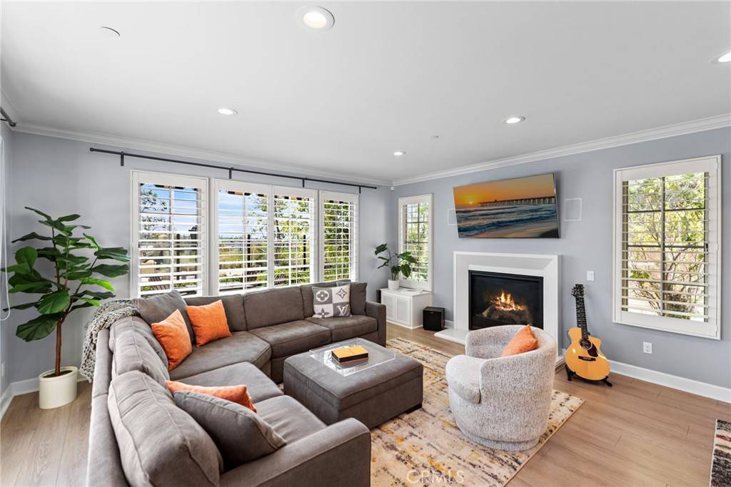 San Clemente, CA 92672,207 Via Galicia