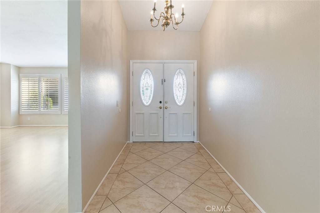 Irvine, CA 92604,38 Deerwood E