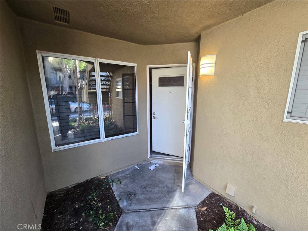 Mission Viejo, CA 92691,27864 Auburn #107