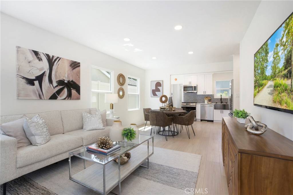 2019 Orange Avenue Costa Mesa, CA 92627