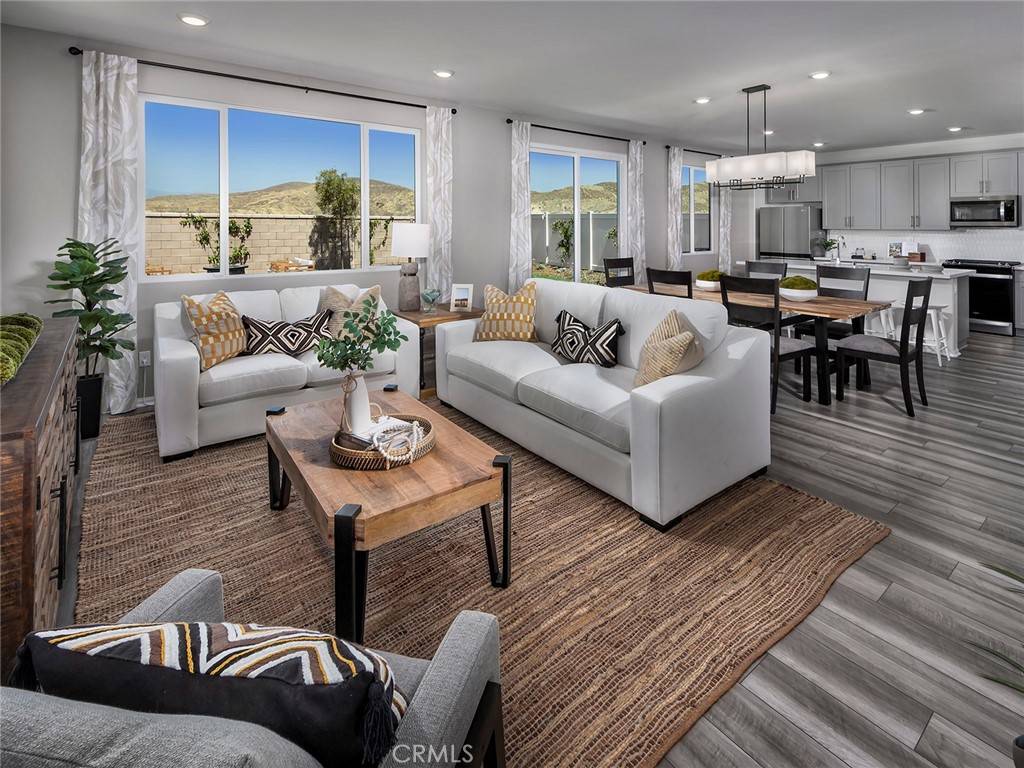 Redlands, CA 92374,2070 Mandarin LN
