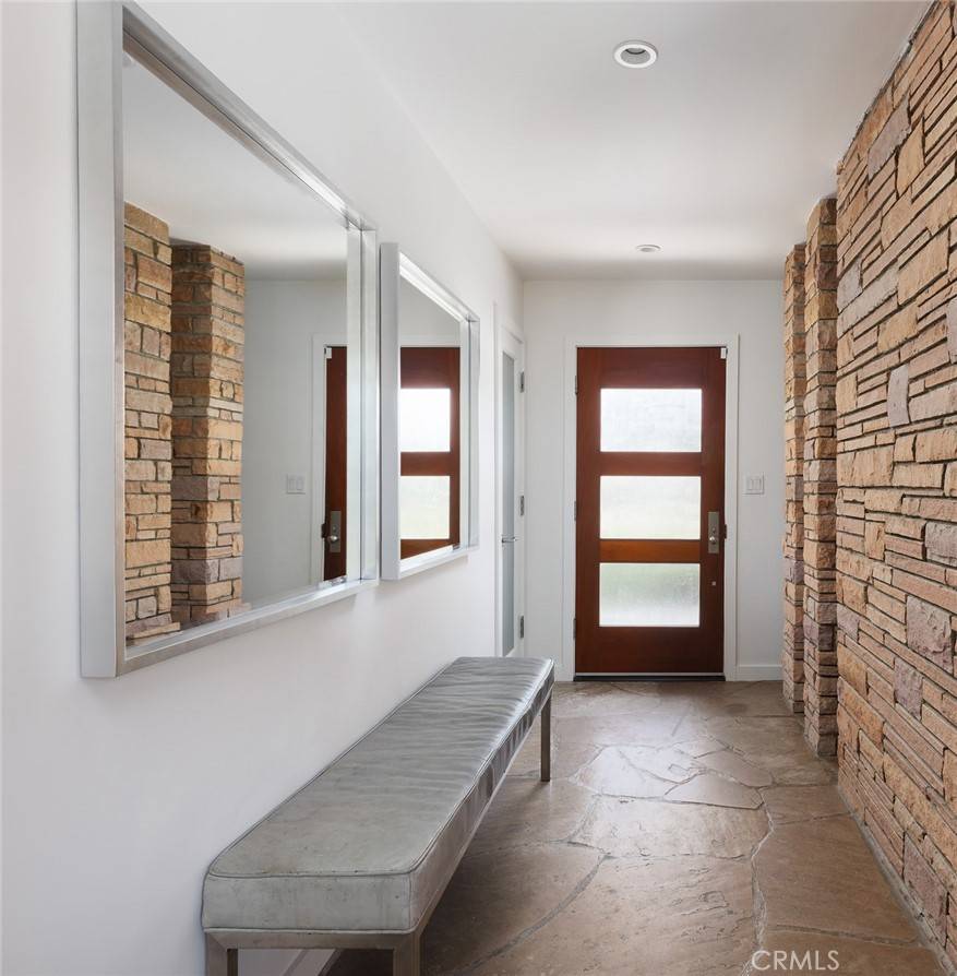 Newport Beach, CA 92660,2516 Vista Baya