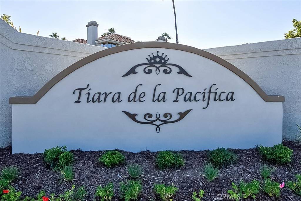 Huntington Beach, CA 92649,4872 Tiara DR #201