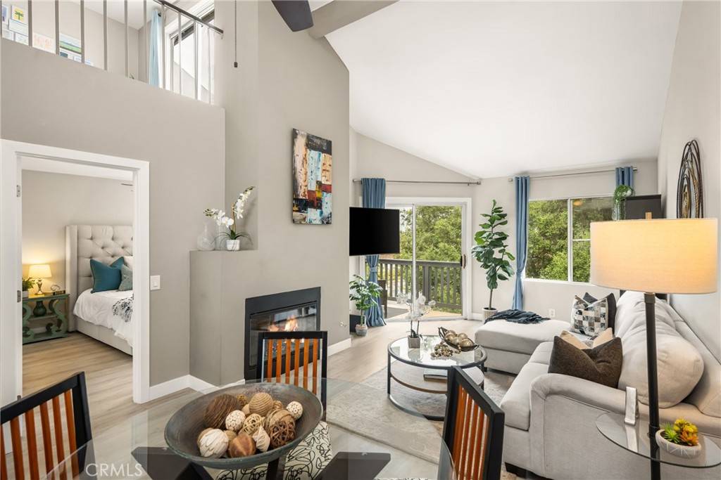 Rancho Santa Margarita, CA 92688,34 Dianthus