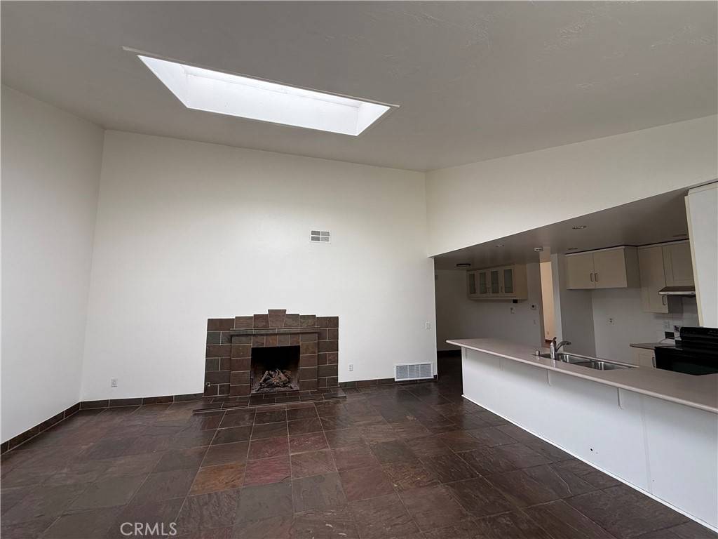 Fountain Valley, CA 92708,18018 Santa Cecilia