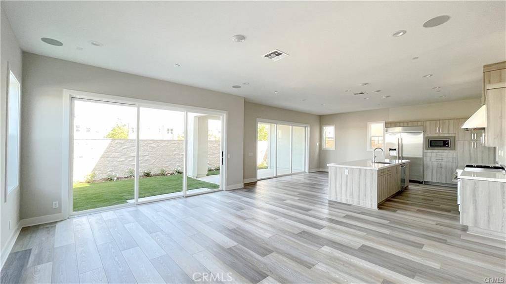 Lake Forest, CA 92630,101 Walworth