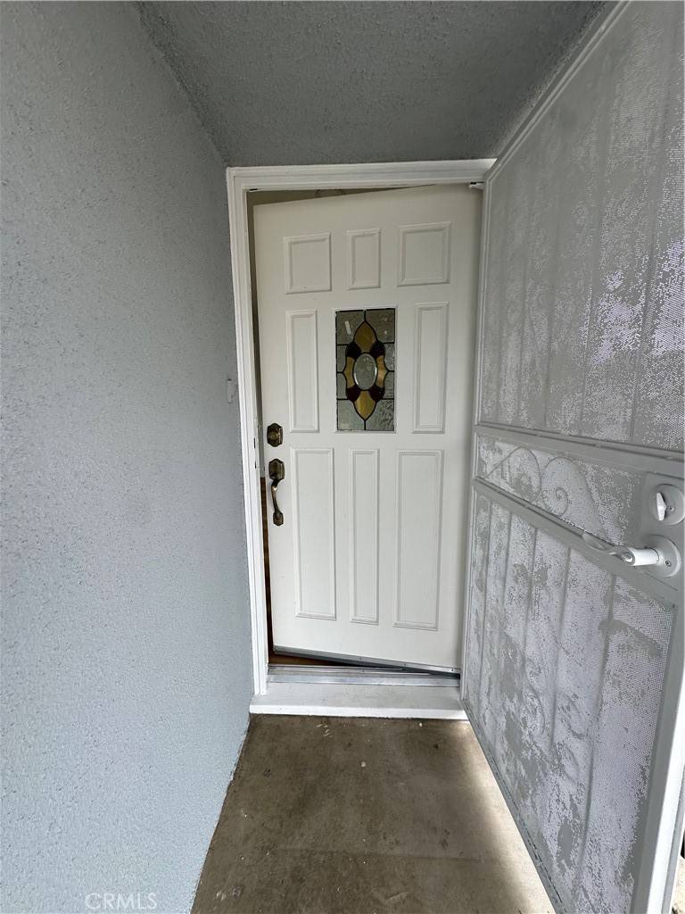 Huntington Beach, CA 92647,7872 Cypress DR