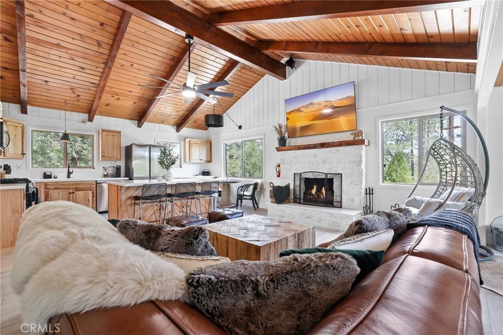 Big Bear Lake, CA 92315,41625 Thrush CT