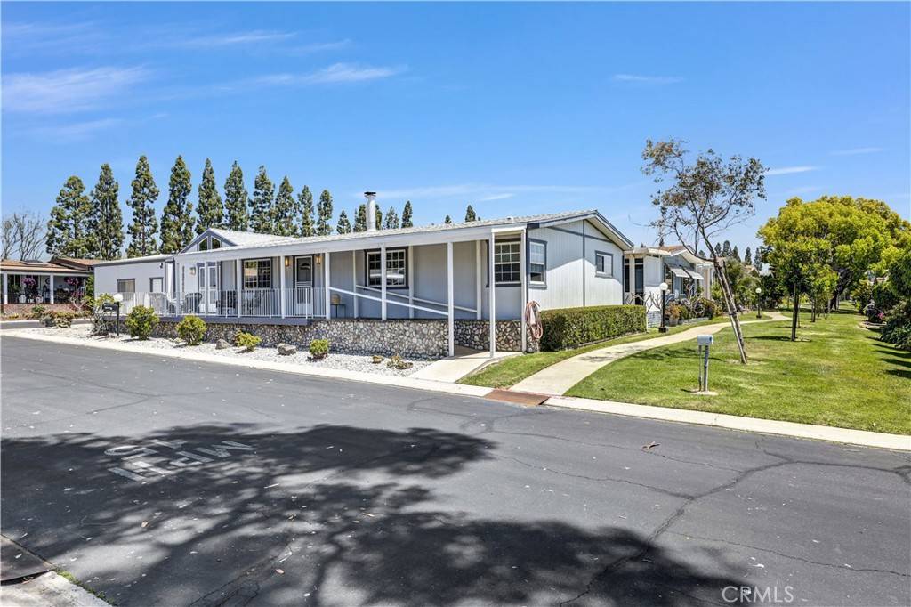 Irvine, CA 92620,5200 Irvine BLVD #152
