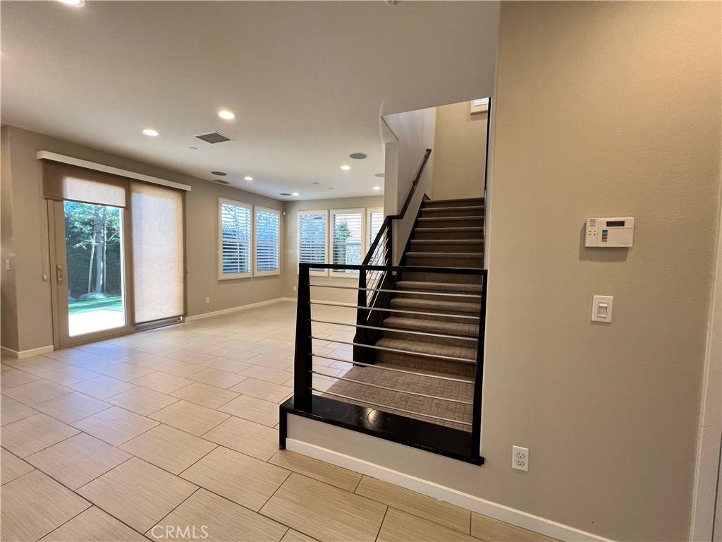 Lake Forest, CA 92630,10 Clover
