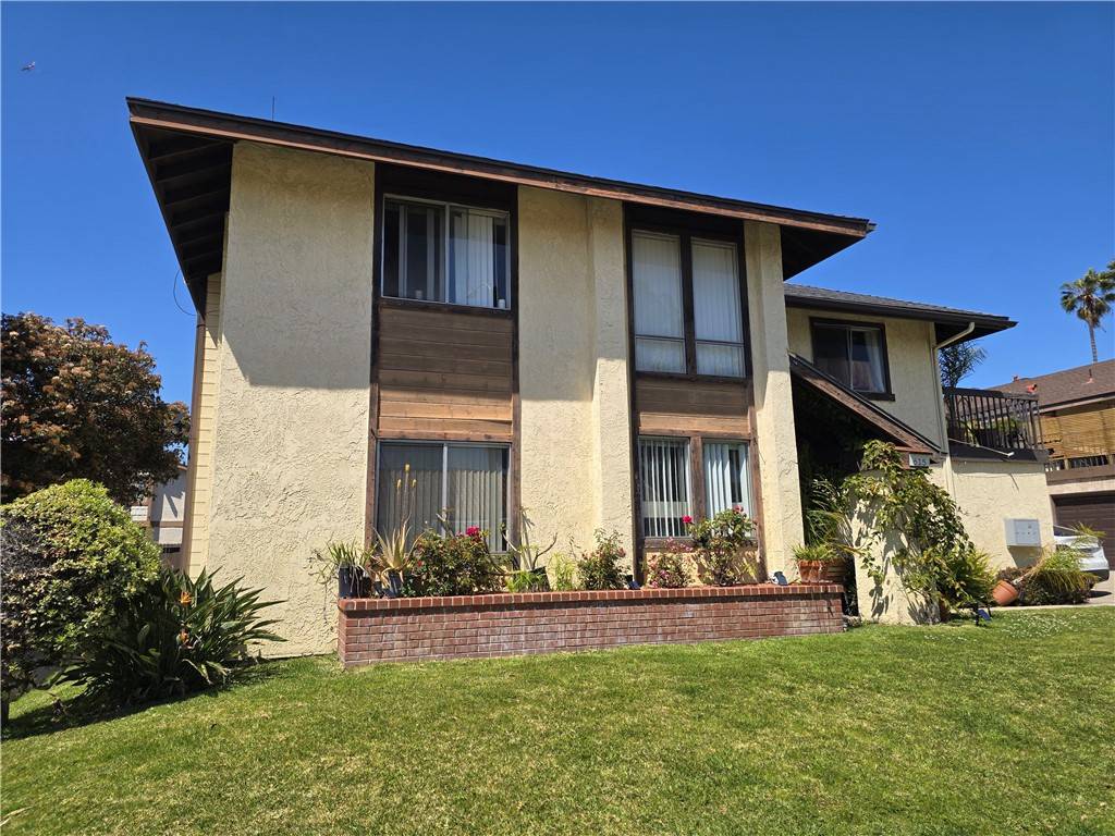 Huntington Beach, CA 92648,615 Utica AVE #4