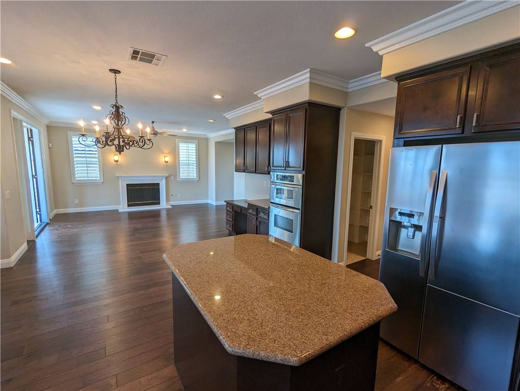 Irvine, CA 92603,153 Treehouse