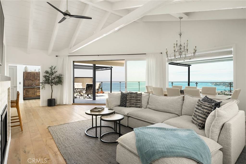 Laguna Beach, CA 92651,790 Hermosa WAY