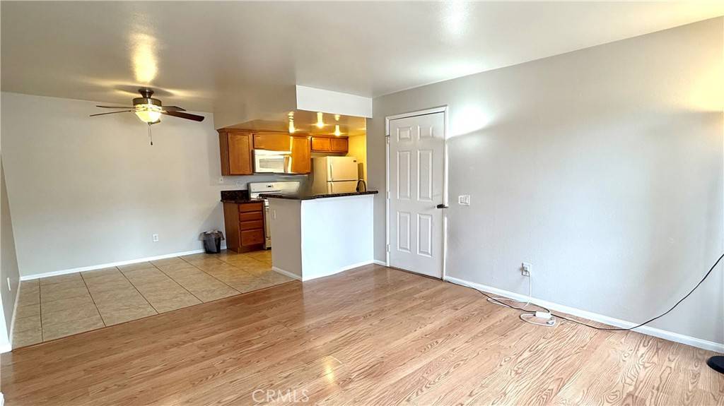 Riverside, CA 92507,1317 Massachusetts AVE #204