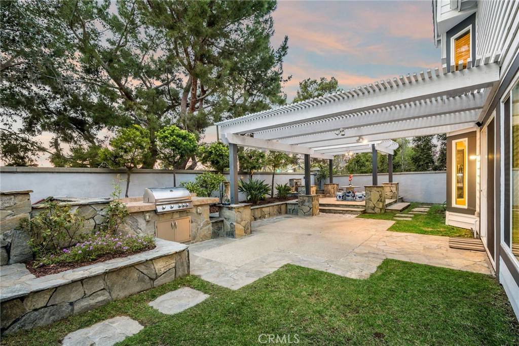 Laguna Niguel, CA 92677,93 Fairlane RD
