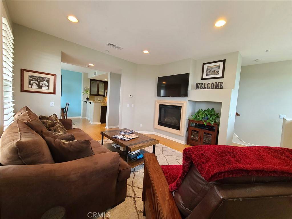 Aliso Viejo, CA 92656,76 Meridian DR