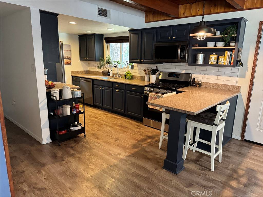 Running Springs, CA 92382,31347 Oakleaf DR