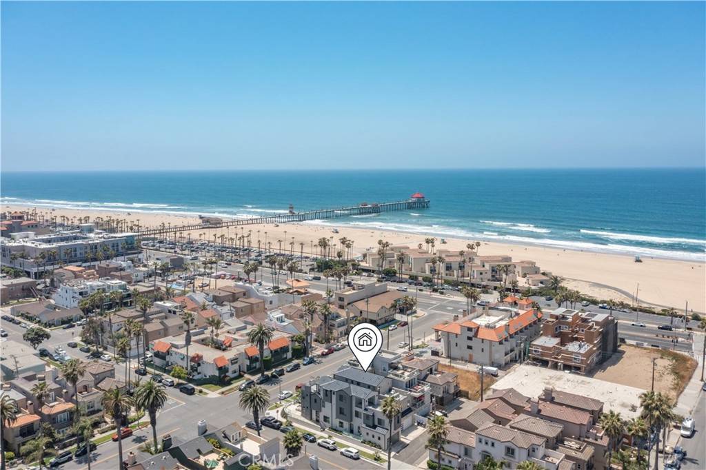 Huntington Beach, CA 92648,125 8th ST