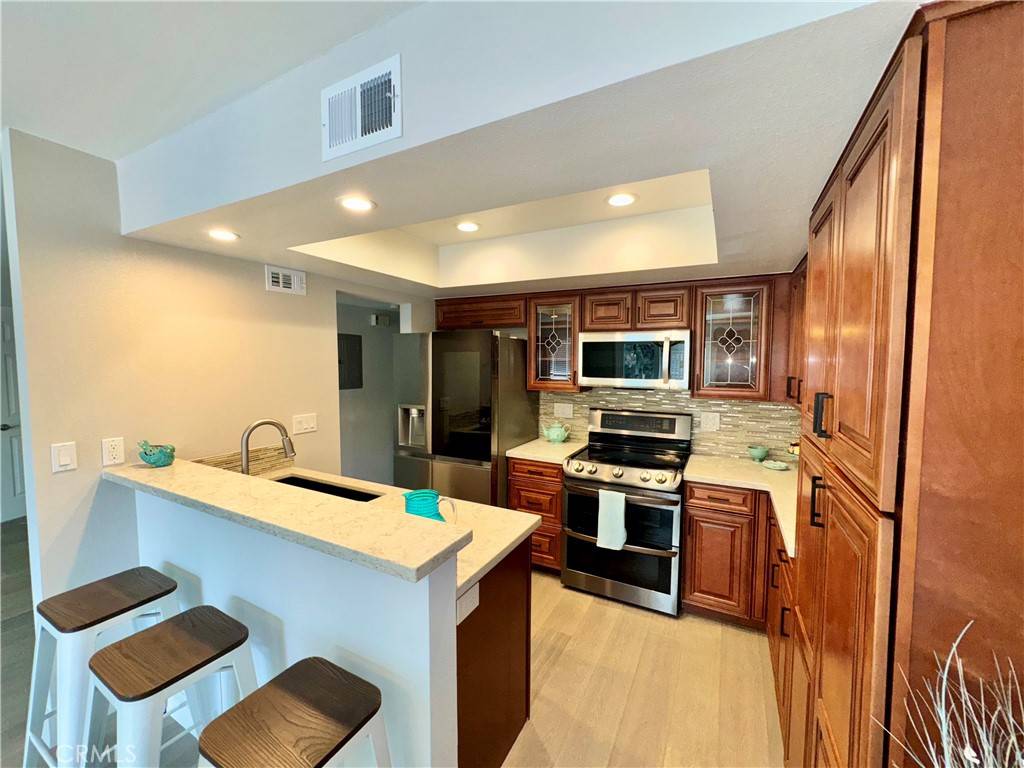 Cypress, CA 90630,9556 Bloomfield ST