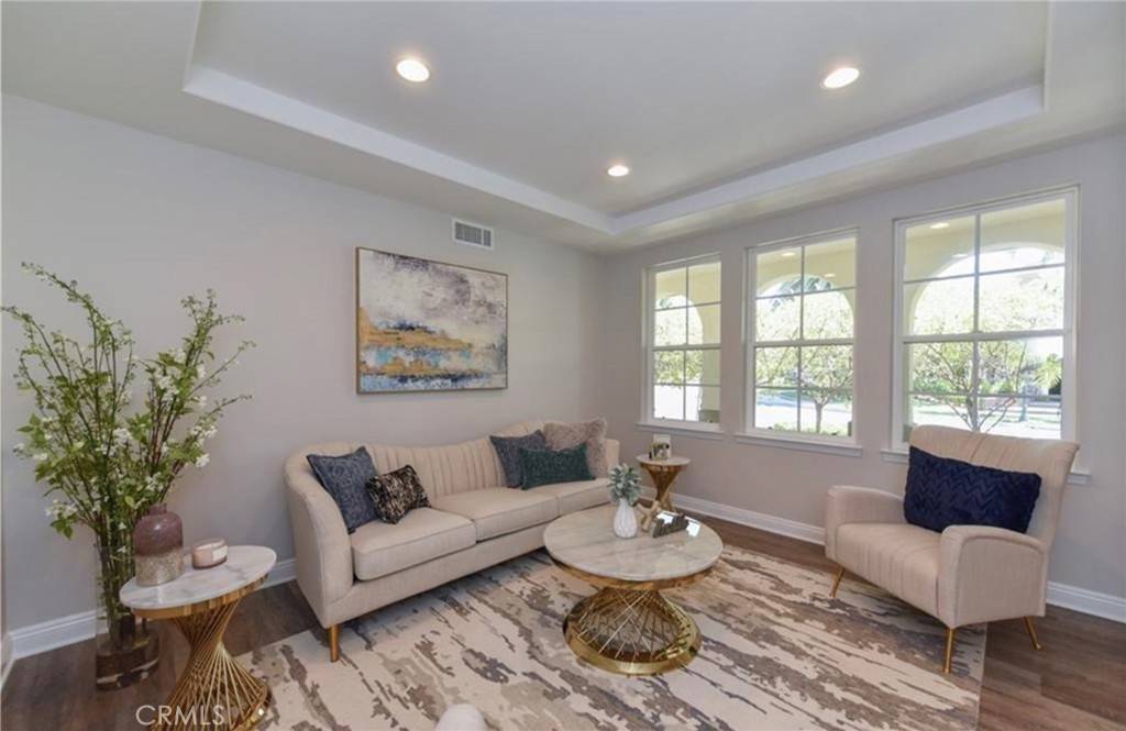 Irvine, CA 92602,14 Modesto