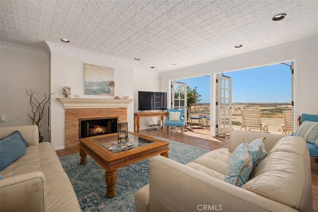 Newport Beach, CA 92661,107 G ST