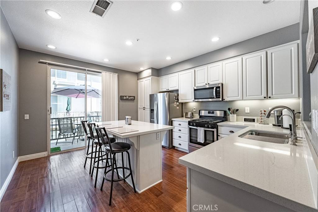 Aliso Viejo, CA 92656,7 Burlingame LN