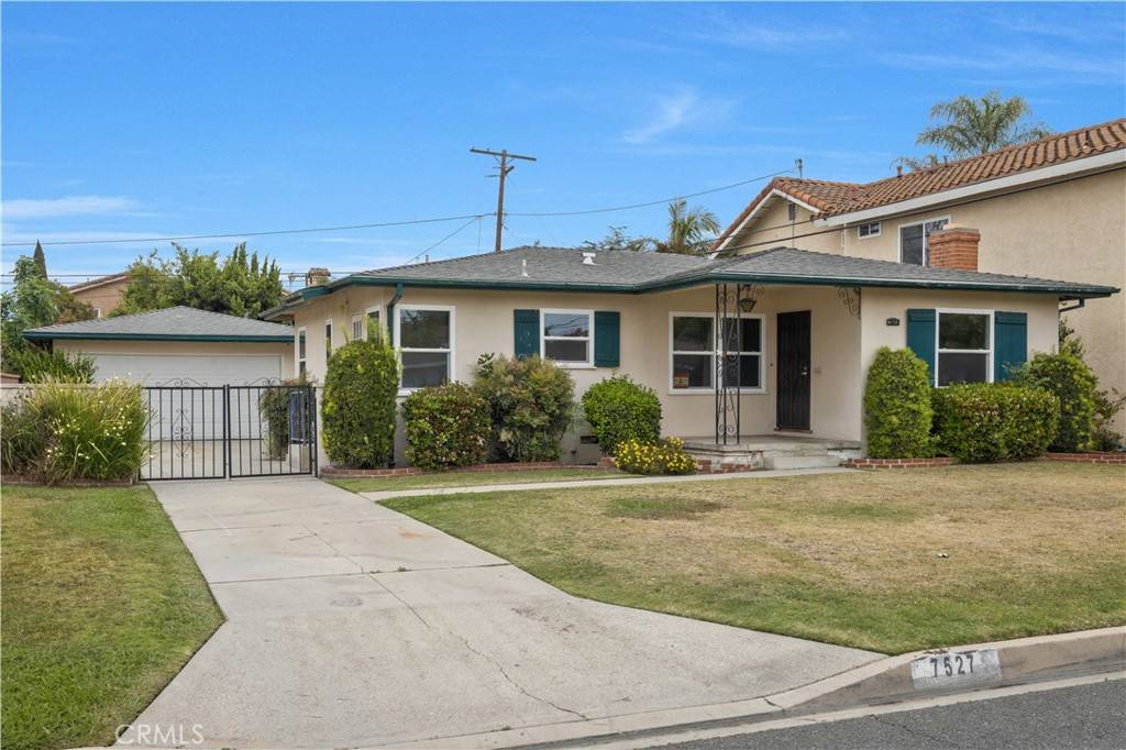 Downey, CA 90241,7527 Cecilia ST