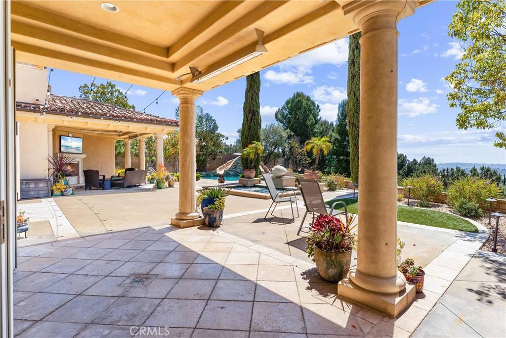 19 Fox Hole RD Ladera Ranch, CA 92694