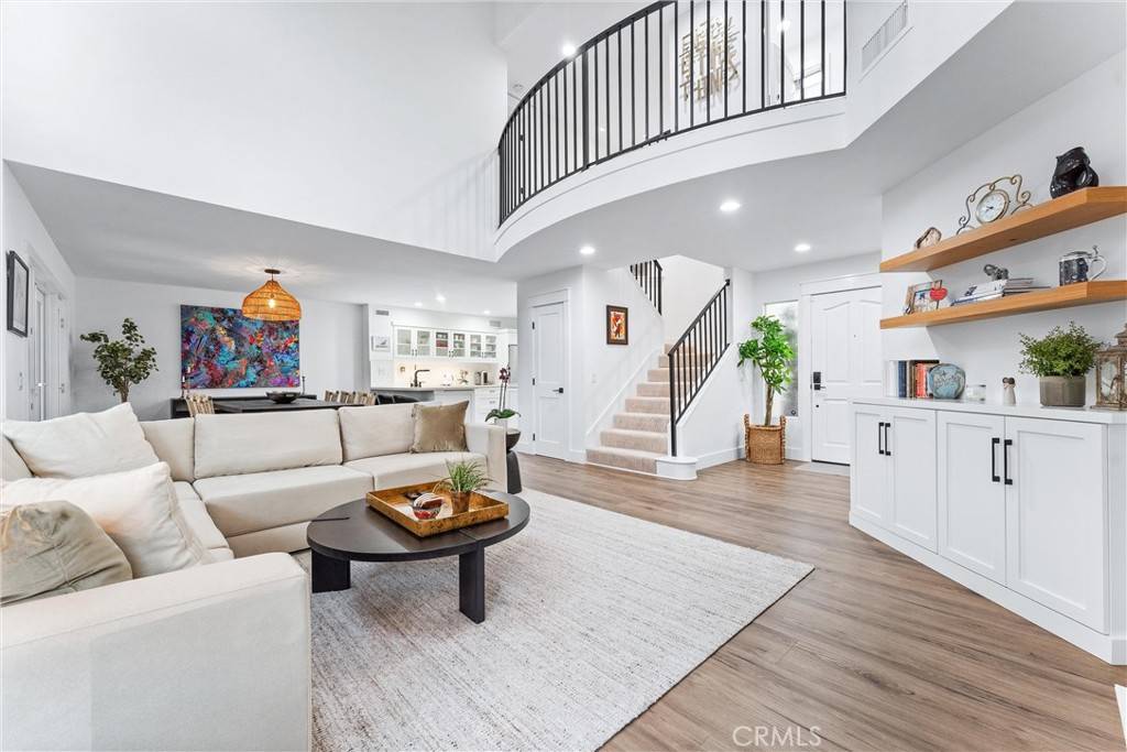 Newport Beach, CA 92660,505 Bay Hill DR