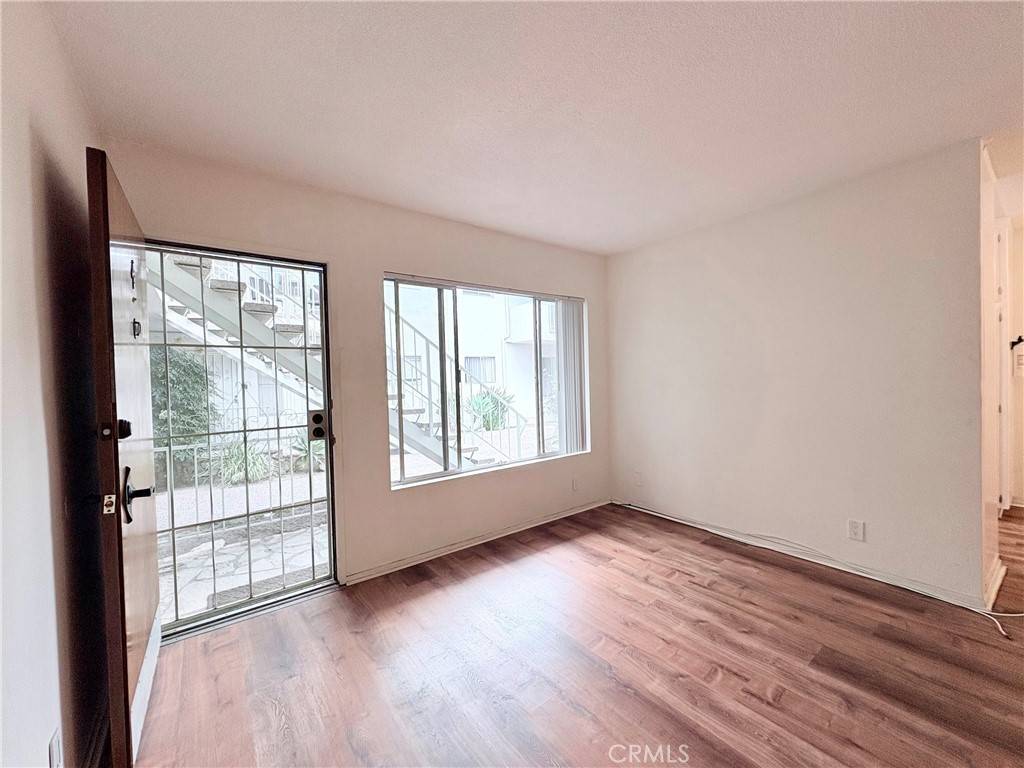 Long Beach, CA 90813,840 Cedar AVE #4
