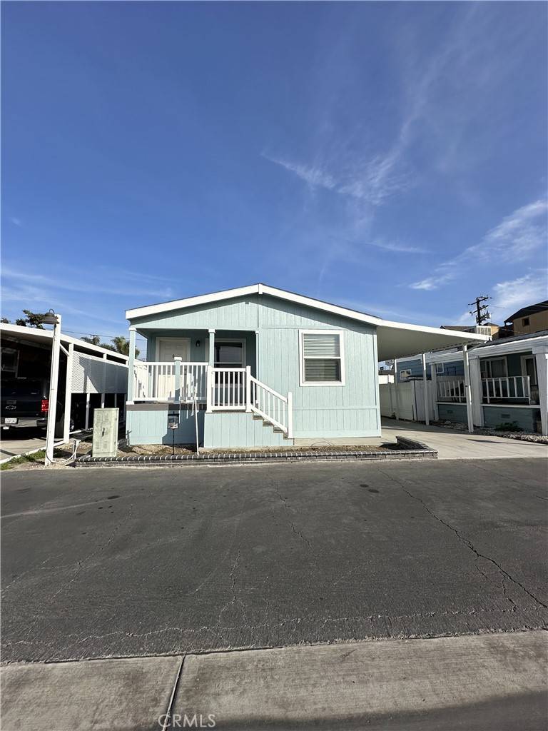 Westminster, CA 92683,15621 Beach Blvd #8