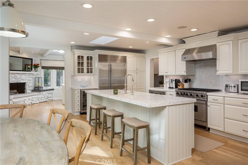 Newport Beach, CA 92663,400 Catalina DR