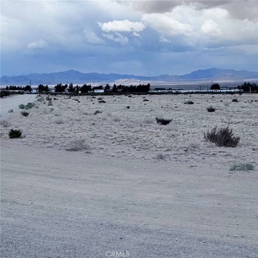 Lucerne Valley, CA 92356,10355 Jingal RD