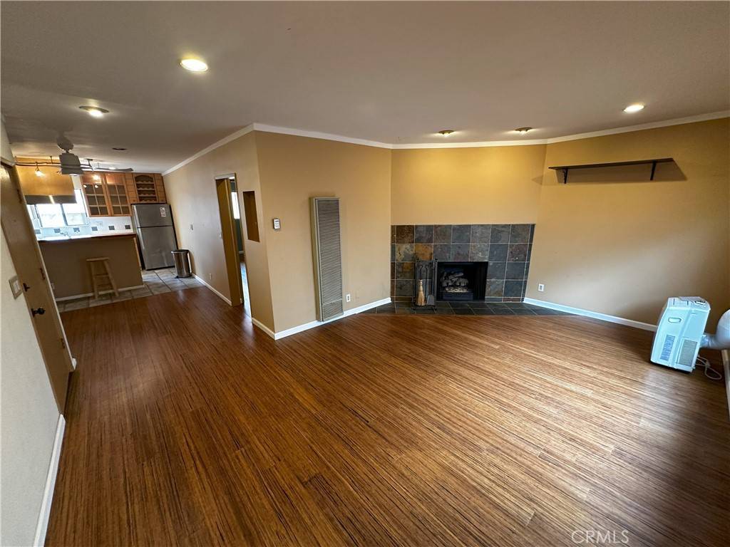 Los Angeles, CA 90066,12747 Pacific AVE #4