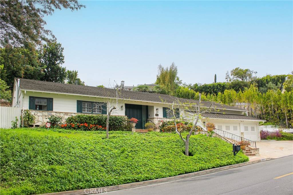 Beverly Hills, CA 90210,1079 Marilyn DR