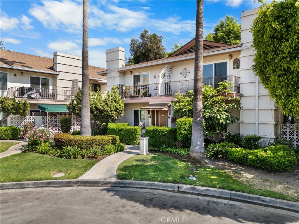 Fullerton, CA 92831,1354 Shadow LN #B