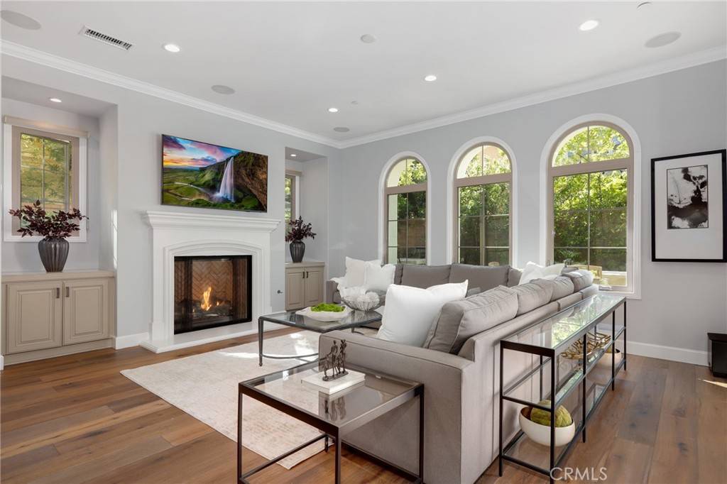 Irvine, CA 92602,25 Tenderfoot