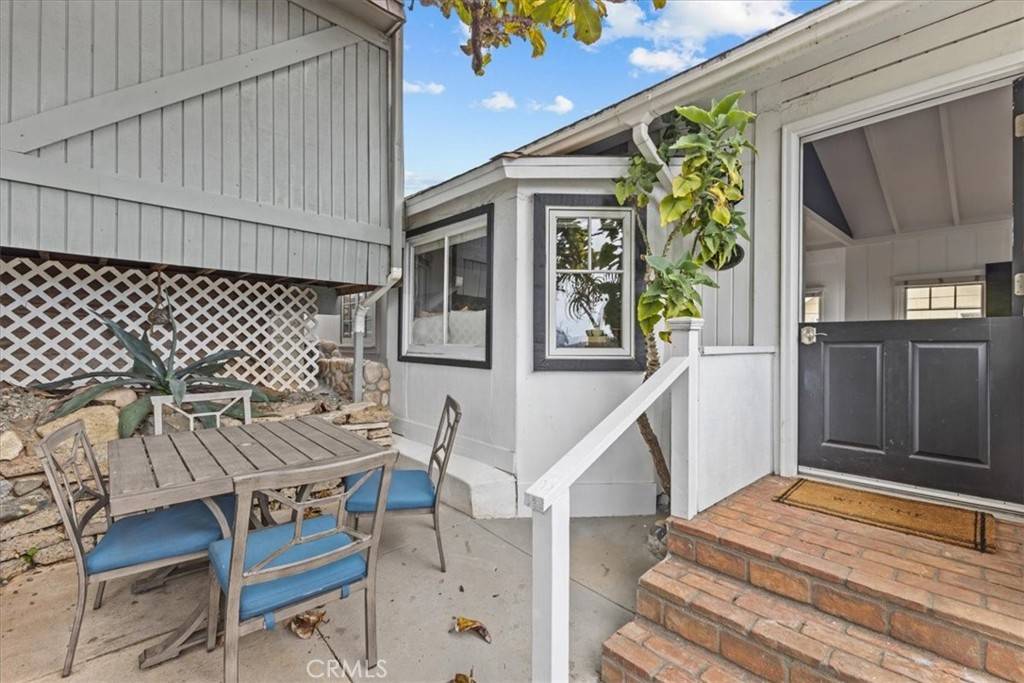 Laguna Beach, CA 92651,2750 Solana WAY