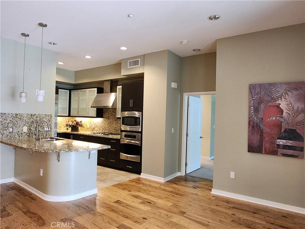 Irvine, CA 92612,21 Gramercy, #115