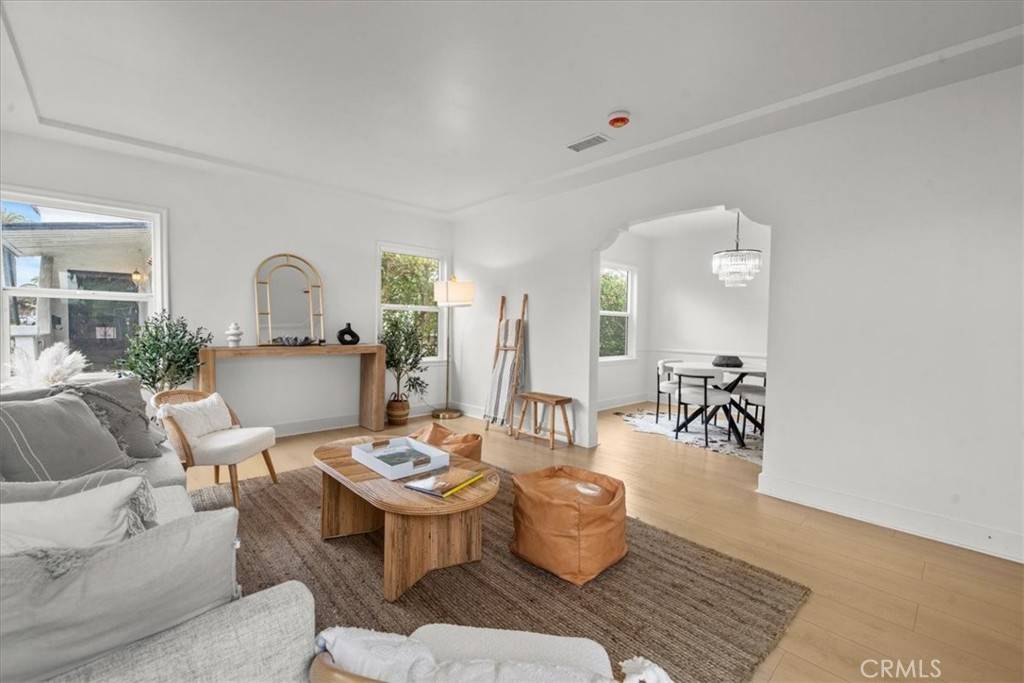 Los Angeles, CA 90047,2119 W 83rd ST