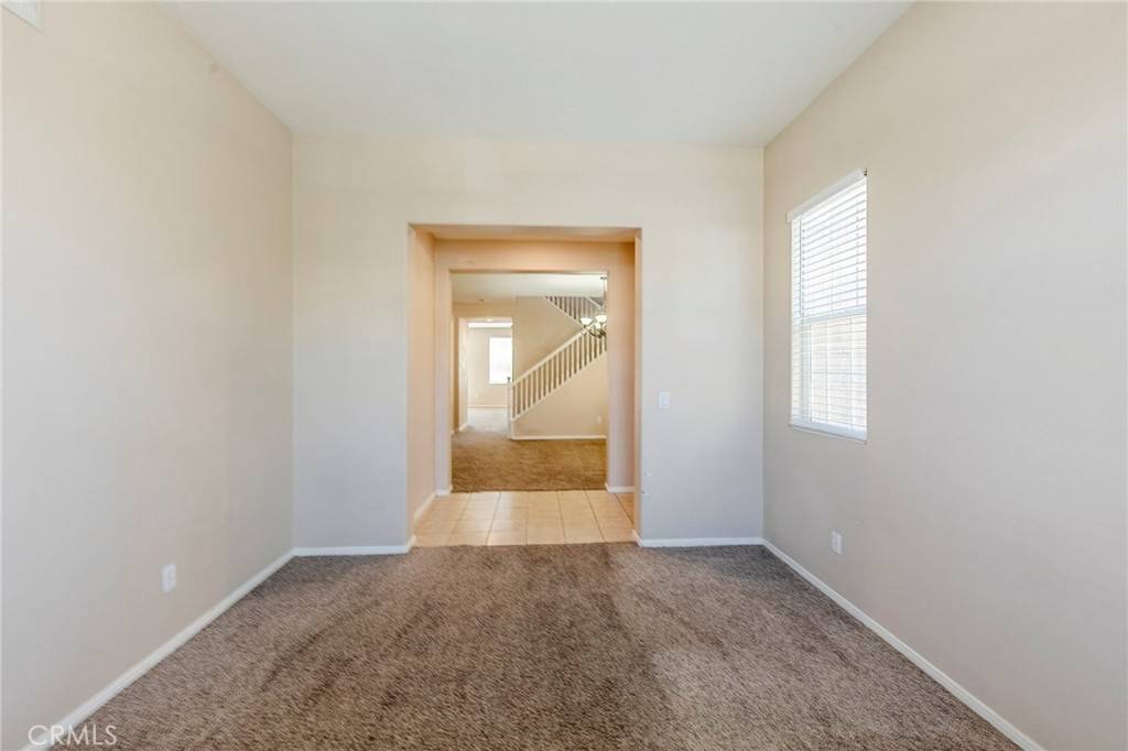 Lake Elsinore, CA 92530,33008 Seville ST
