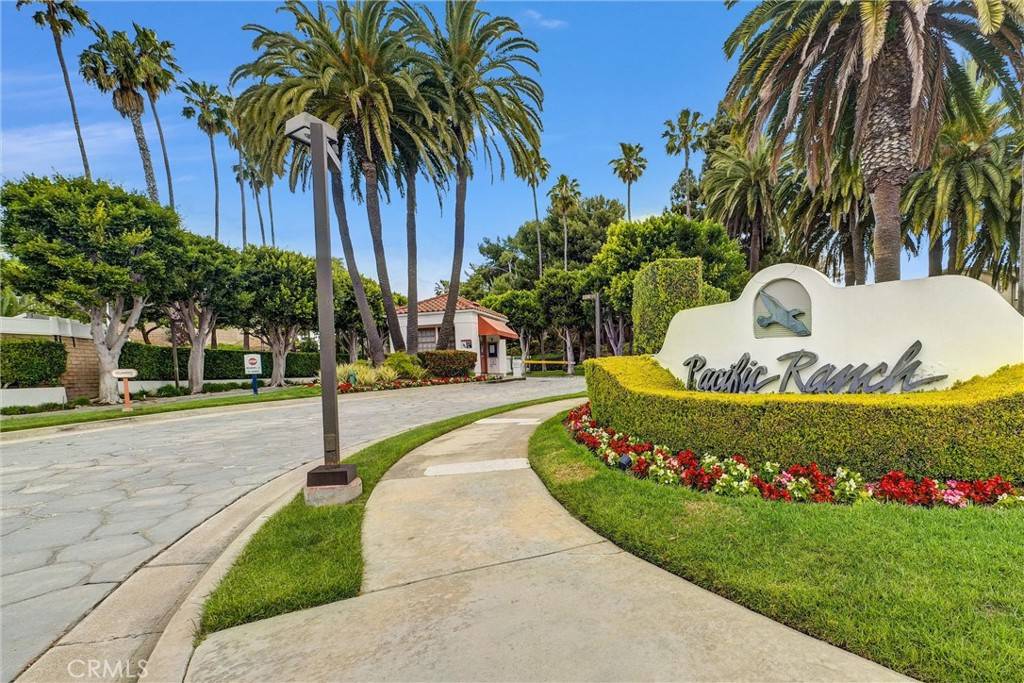 Huntington Beach, CA 92648,7402 Yellowtail DR #204